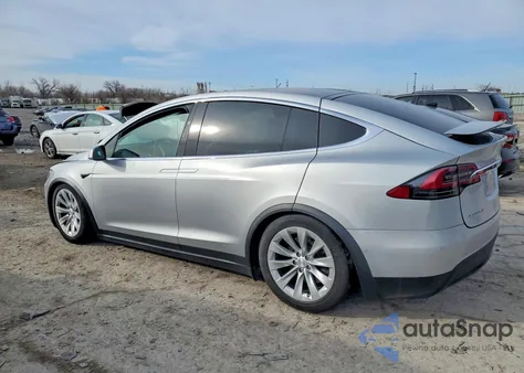 2017 Tesla Model X из США, поврежденный, VIN 5YJXCBE23HF051193